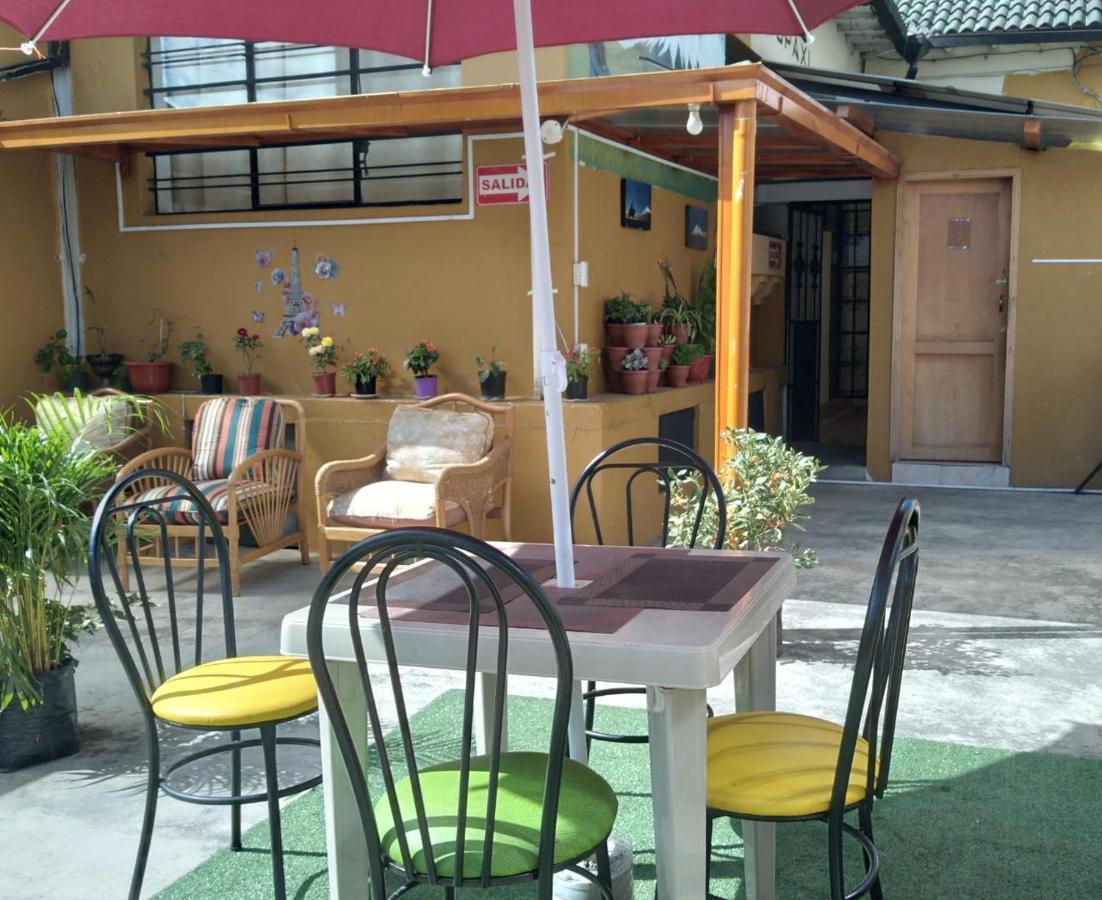 Alquimia Hostal Quito Exterior foto